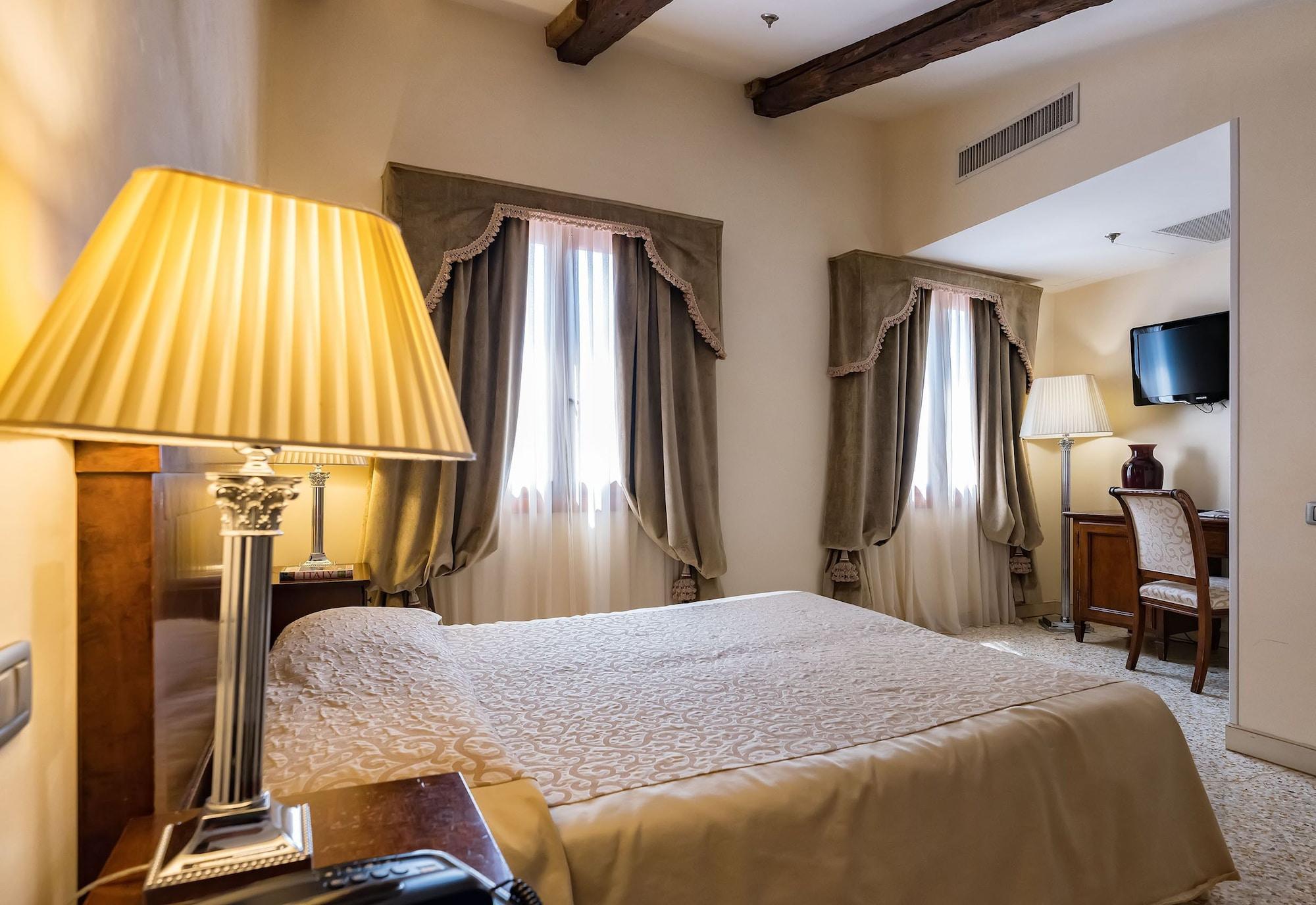 Hotel Dell'Opera Venedig Eksteriør billede