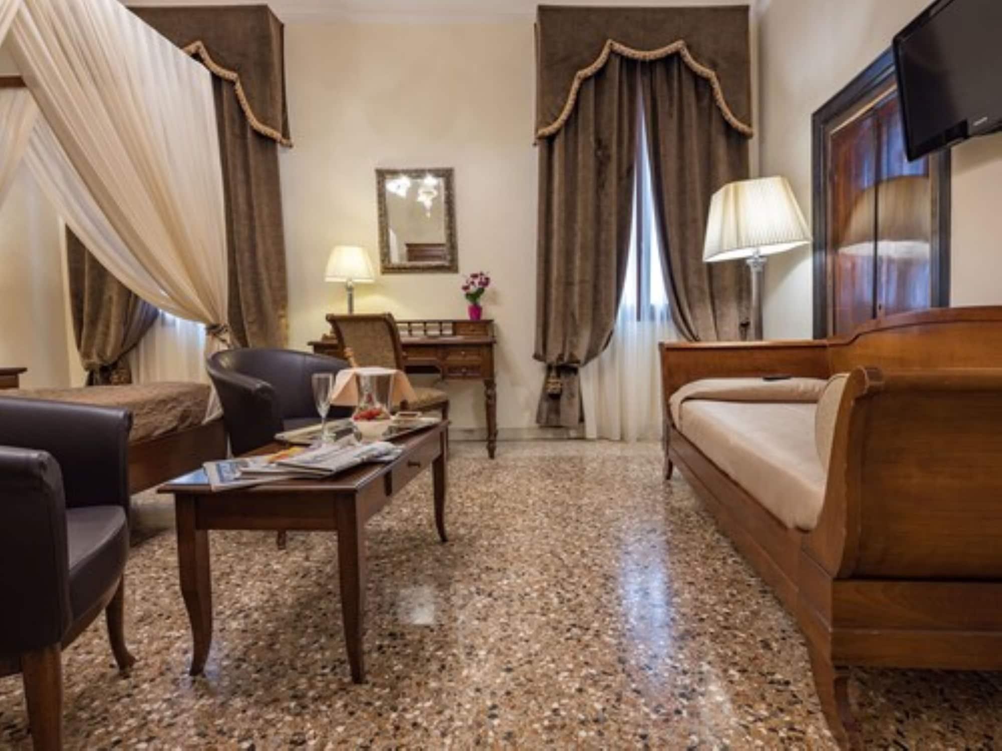 Hotel Dell'Opera Venedig Eksteriør billede
