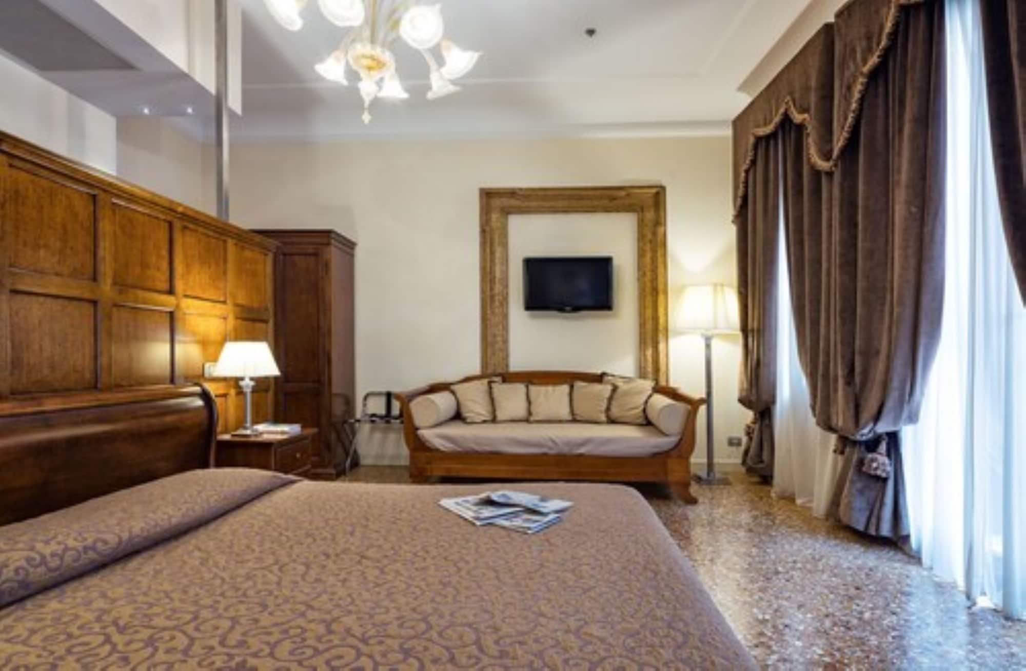Hotel Dell'Opera Venedig Eksteriør billede