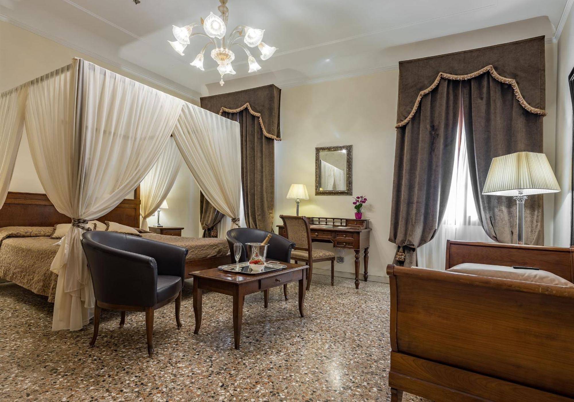 Hotel Dell'Opera Venedig Eksteriør billede