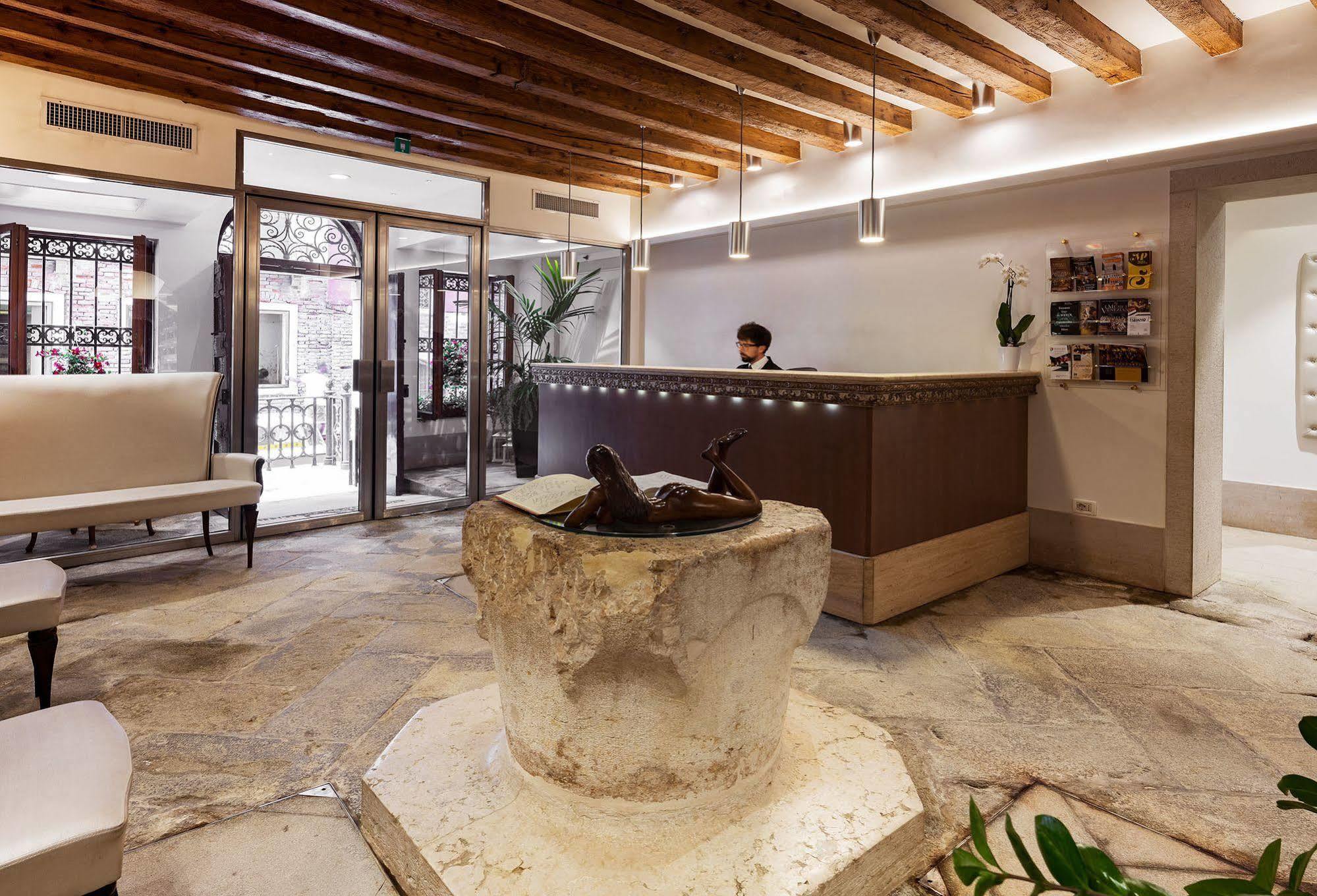 Hotel Dell'Opera Venedig Eksteriør billede