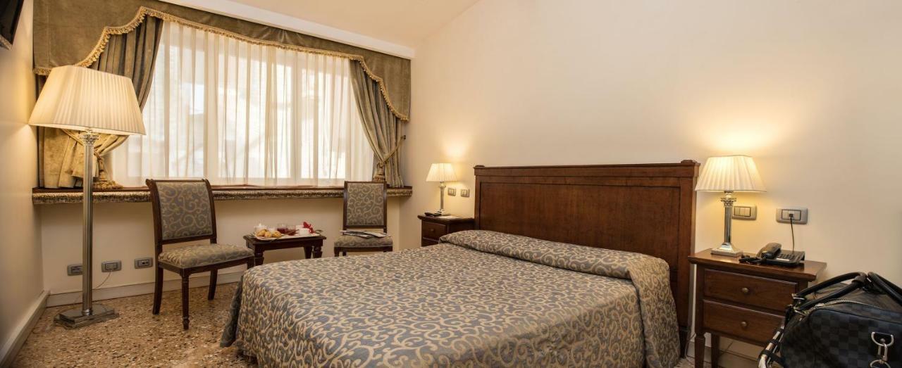Hotel Dell'Opera Venedig Eksteriør billede